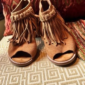 Tobacco peep toe fringe booties by Sbicca. Size 7. Gently worn. Non smoking home